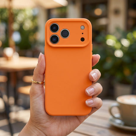 Husă Flippy iPhone 17 Pro Max portocaliu, detaliu margini ridicate protecție cameră