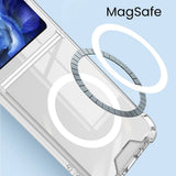 Husă Samsung Galaxy Z Flip6 transparentă montată pe telefon, vedere lifestyle, culoare originală vizibilă