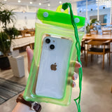 Husa subacvatica Zip Waterproof Flippy, Snowproof, Universala, Impermeabila, cu Snur, pentru telefon sau documente, Verde - vivimall.ro