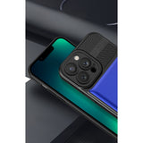 Detaliu decupaje precise husă Urban Armor Samsung Galaxy A24 4G, port încărcare și butoane laterale