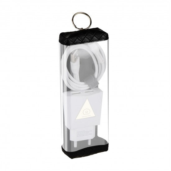 Încărcător rețea T06 alb cu cablu Micro-USB inclus, detaliu porturi USB laterale