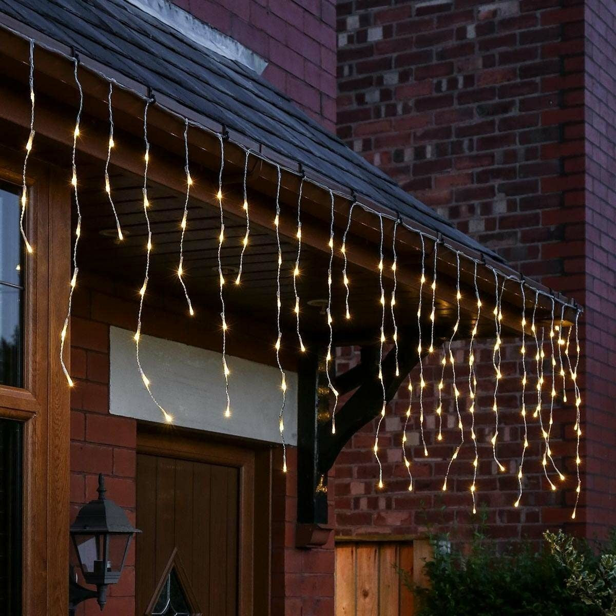 Karácsonyi installáció, 90 M, 2160 LED, rojtos, meleg fehér, villanófény, tápegység, összekapcsolható, gumírozott vezeték, 220V