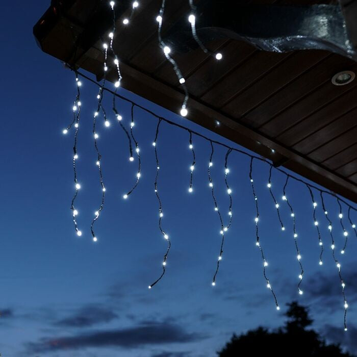 Instalatie Craciun Profesionala De Exterior Ip65, 25 M, 600 Led-Uri Mari,Franjuri, Alb Rece, Flash, Alimentator, Interconectabila, Prelungitor 6.5 M Inclus, Fir Cauciucat, 220V