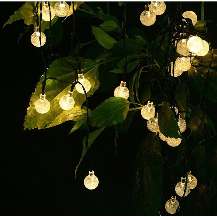 Karácsonyi installáció, kristálygömb típusú, 50 LED, 9,5 méter, napenergia, fényérzékelő