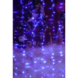 Instalatie Craciun, Tip Perdea, IP44, 6 m x 2 m, 720 LED-uri, Albastru, 8 jocuri de lumini, Transformator cu telecomanda, Interconectabila, Prelungitor 5 m inclus, Fir transparent, Interior/ Exterior, Vivimall - vivimall.ro