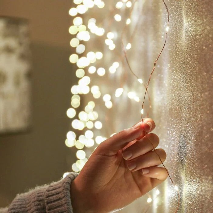Karácsonyi installáció Turturi típus, Ip44, 25 M, 715 LED, 8 fényeffektus, 31 V, Összeköthető, 3 M hosszabbító kábel mellékelve, Rézhuzal, Beltéri/Kültéri