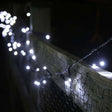 Instalație de Crăciun cu baterii, fir verde 5 m, 50 LED-uri alb rece, vedere frontală produs