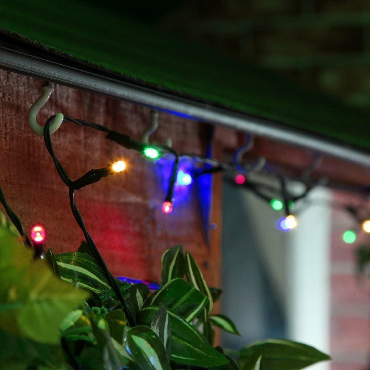 Instalatie de Craciun Liniara Yoto, 50 m, 1 m Prelungitor 220V, 498 LED, 8 Jocuri de Lumini, Controler, Fir Negru, Utilizare Interior/Exterior, Protectie anti-inghet, Fir Cupru, Multicolor - vivimall.ro