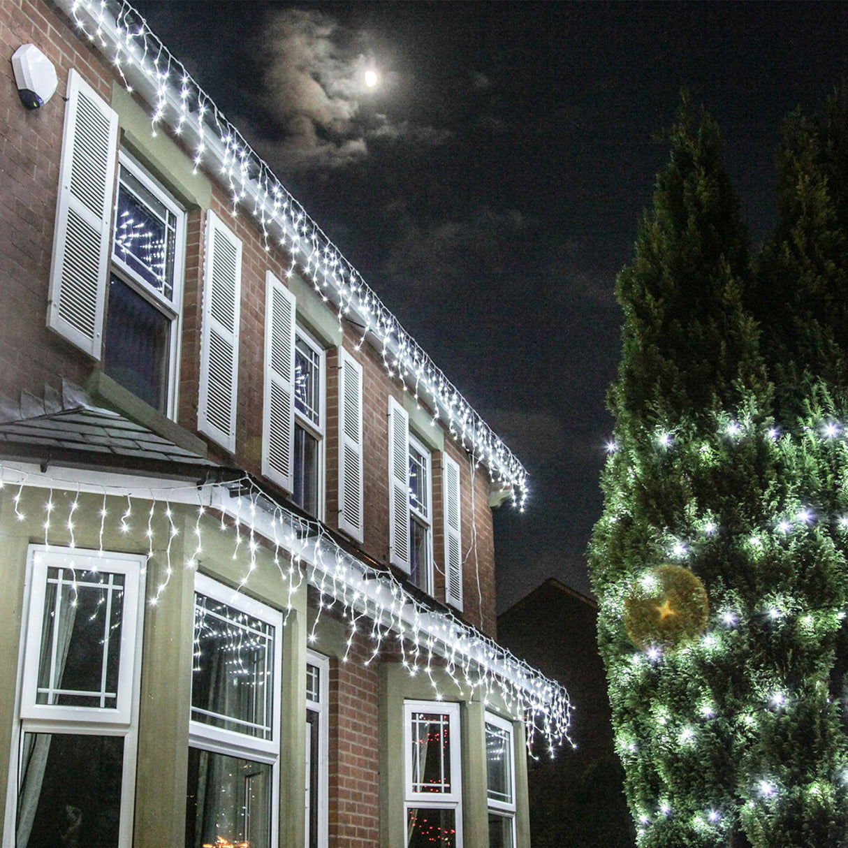Prémium karácsonyi installációs rojtos típus vakuval 8 m 252 klassz LED 2095 W összekapcsolható