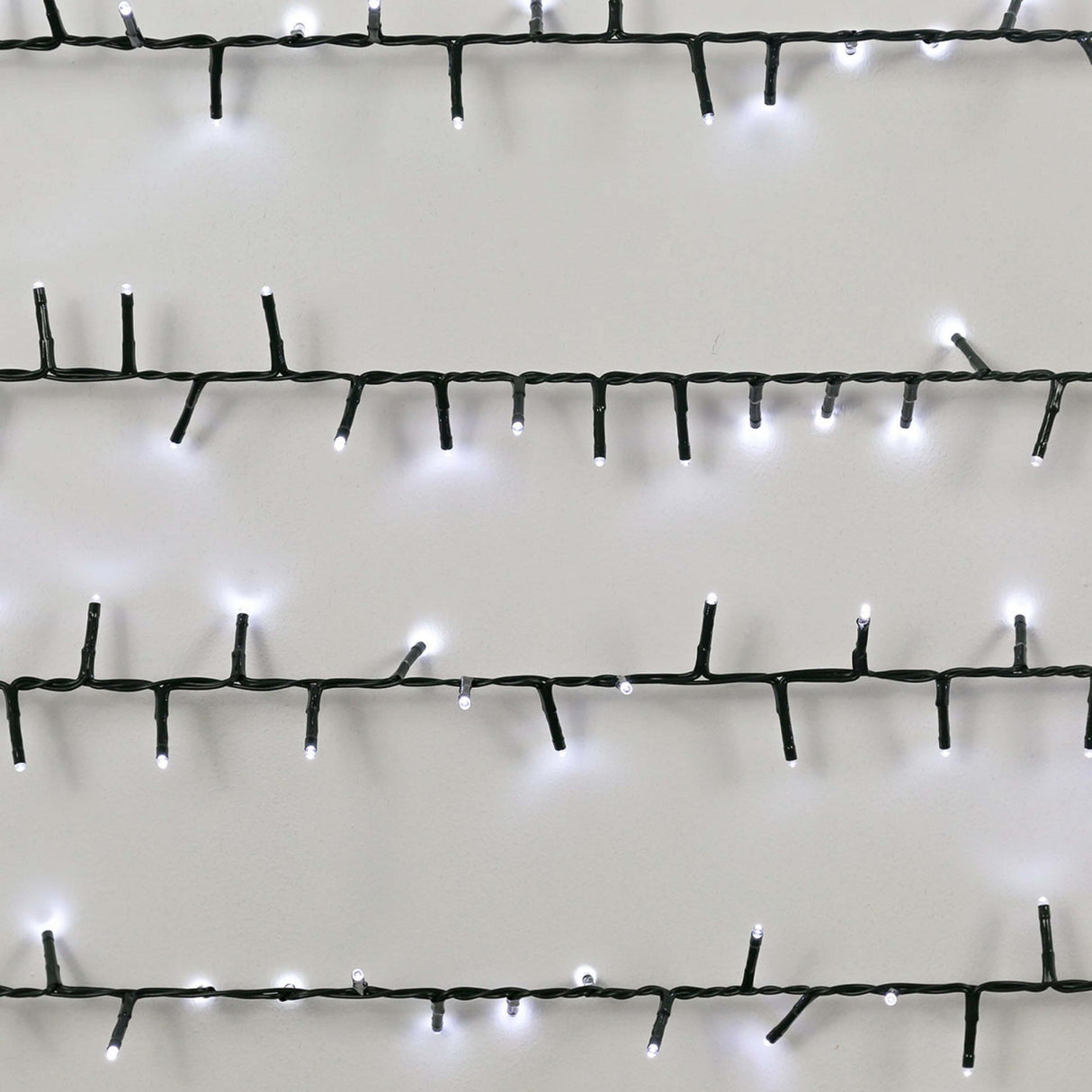Karácsonyi installáció, prémium, lineáris / füzér típusú, 50 m, 500 nagy LED, menő