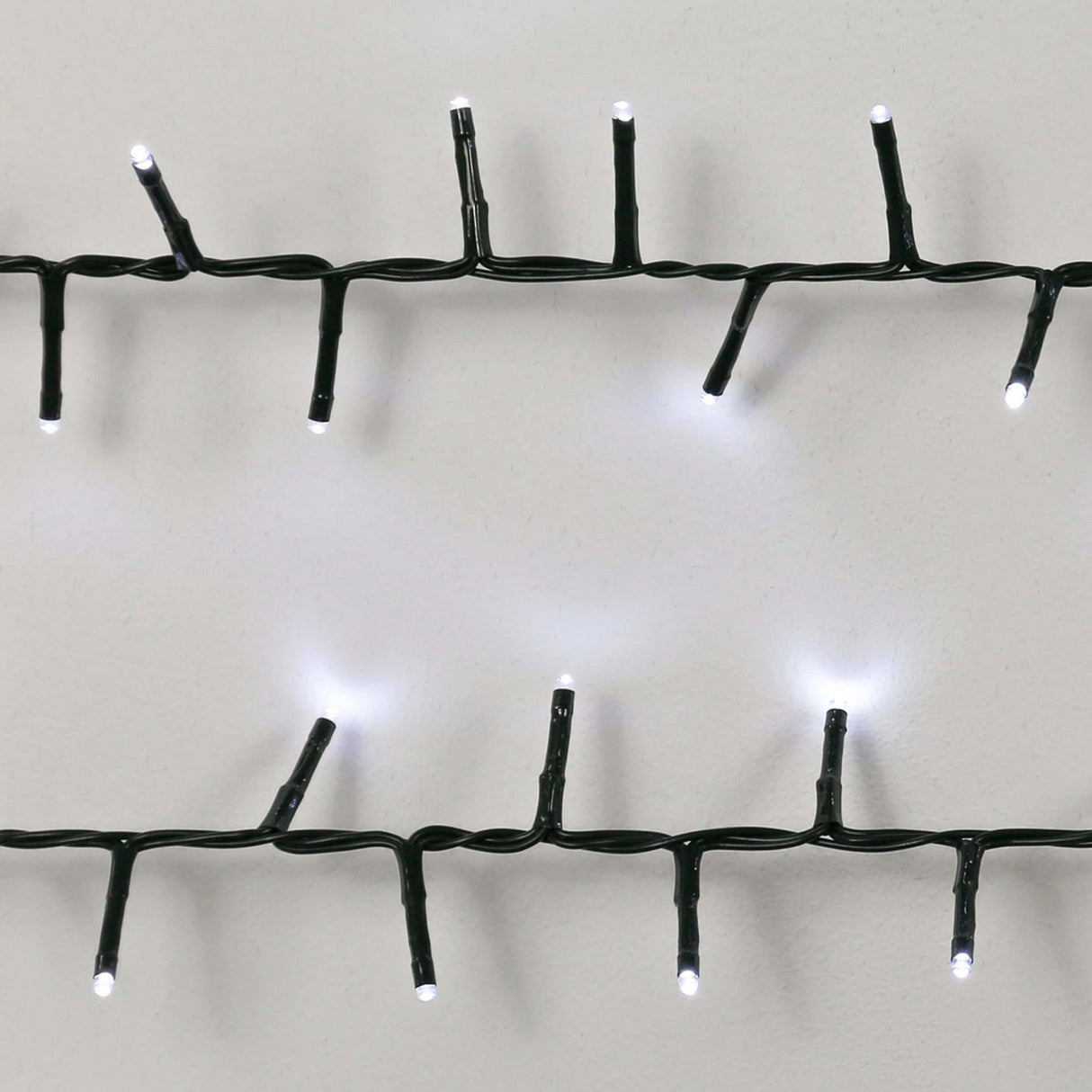 Karácsonyi installáció, prémium, lineáris / füzér típusú, 50 m, 500 nagy LED, menő