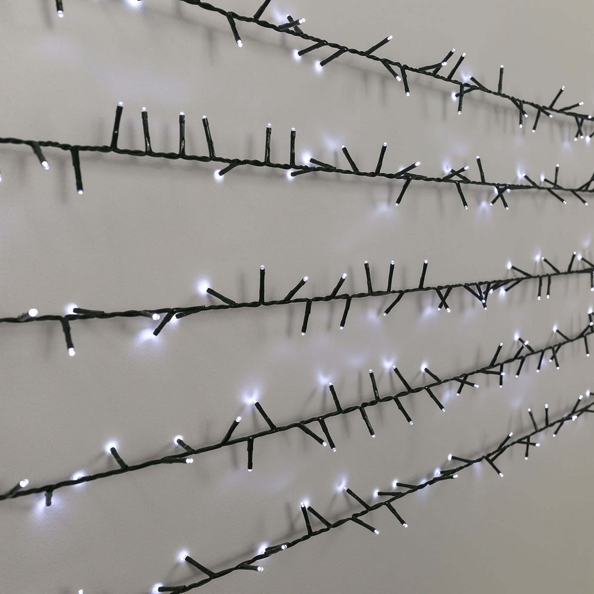 Karácsonyi installáció, prémium, lineáris / füzér típusú, 50 m, 500 nagy LED, menő
