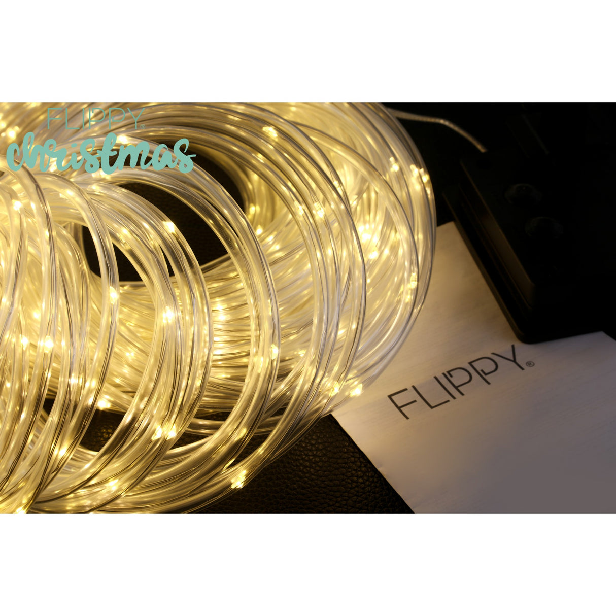 Karácsonyi fényinstalláció típusa: Fénytömlő, 300 LED, 32 méter hosszú, 8 program, 2 méteres hosszabbító kábel, rézhuzal, napelemes töltés