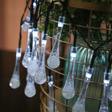 Instalatie Solara 6 m, 28 Led-uri cu Ornament tip picatura de apa, Liniara, Fir negru, Alb Rece - vivimall.ro