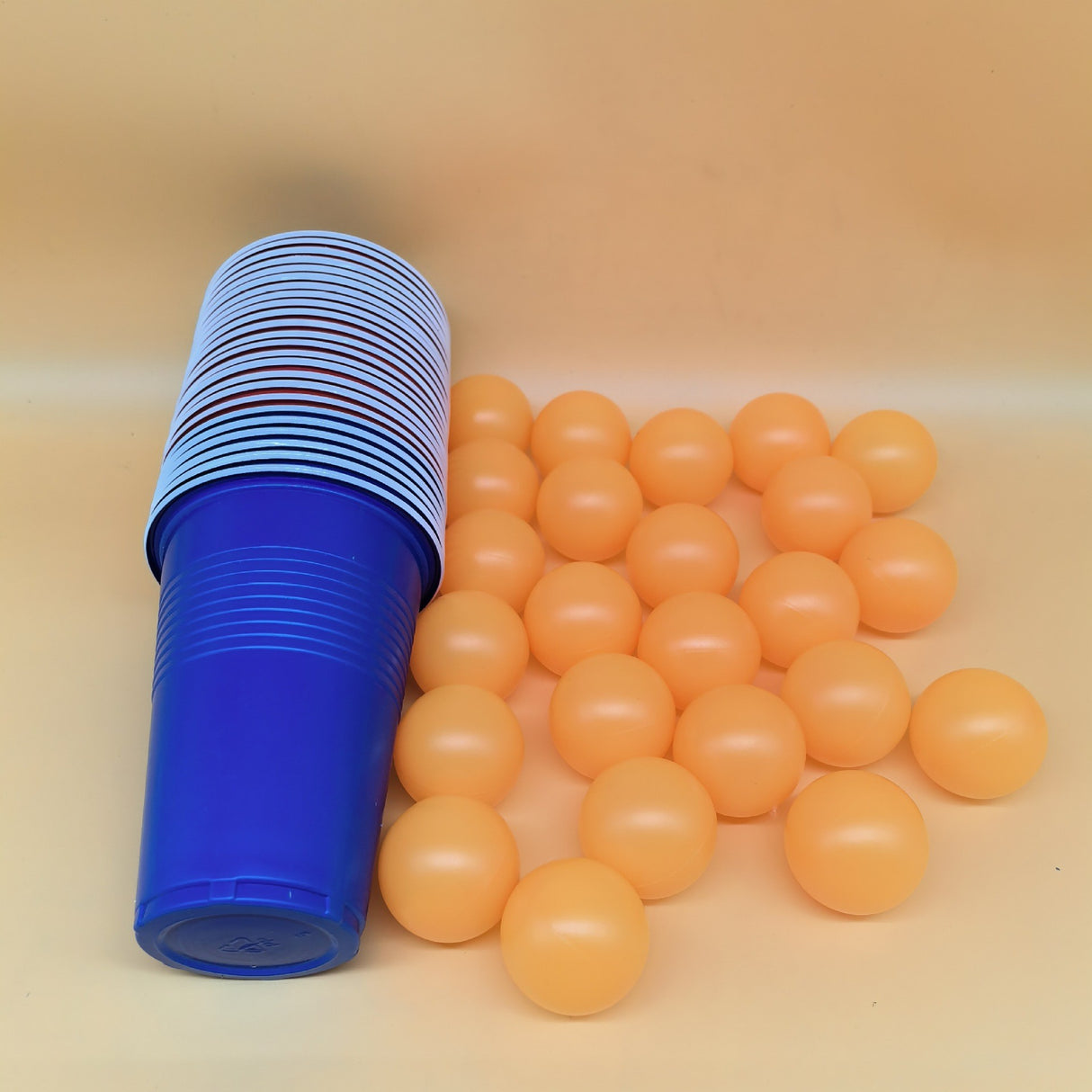 Joc de Baut BEER PONG, Flippy, Set din 24 Mingi de Tenis si 24 Pahare Reutilizabile, Joc Interactiv pentu Adulti, Albastru Portocaliu - vivimall.ro