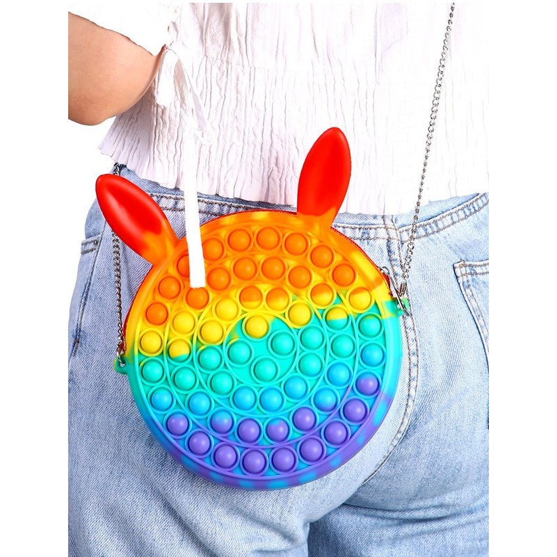 Jucarie antistres din silicon Flippy, Geanta Pop It, Iepuras, 16 cm, Curcubeu - vivimall.ro