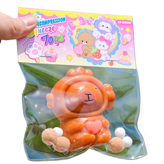 Jucarie Antistres Squishy, Vivimall, cu Revenire Lenta, Model Capybara cu Inima, 7.5cmx6.5 cm, din TPR, Ambalaj Transparent, Maro - vivimall.ro