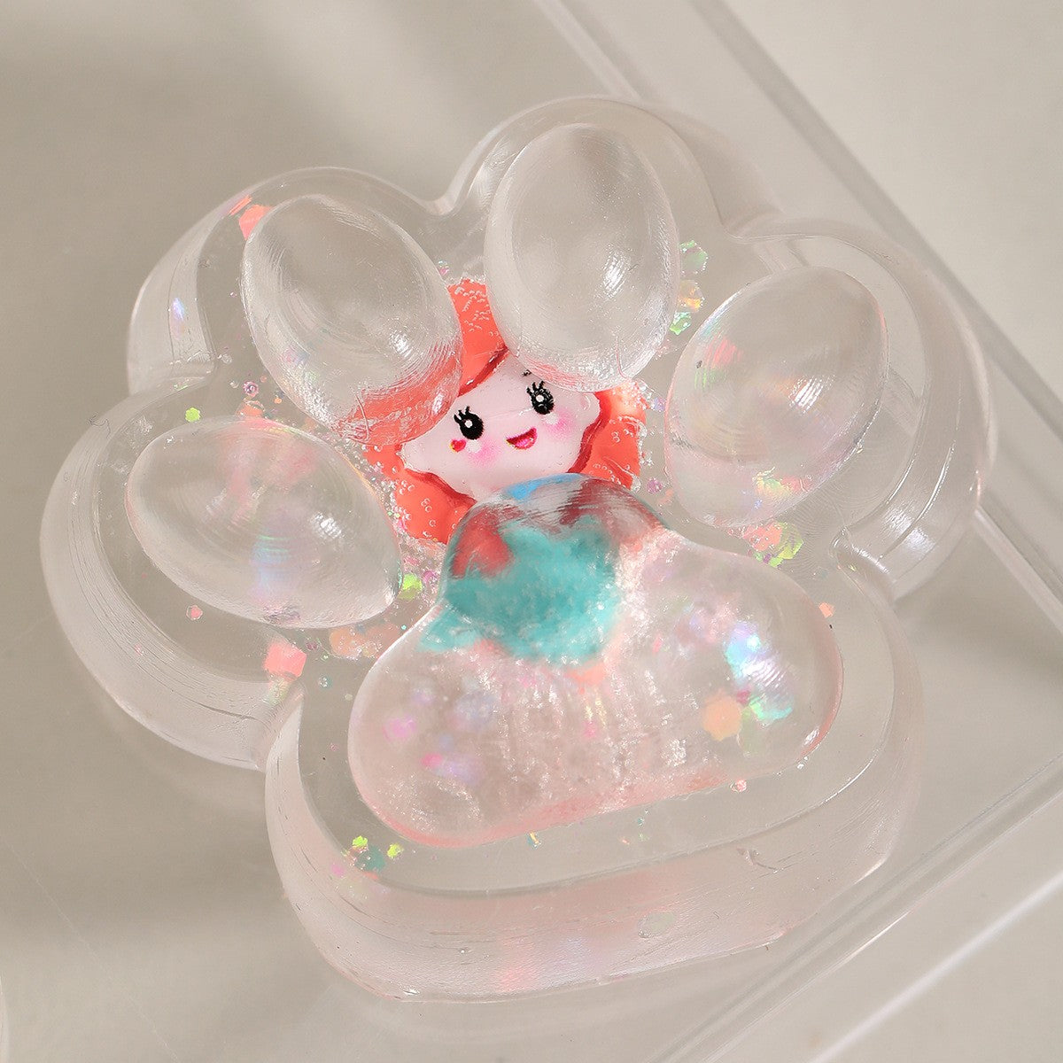 Jucarie Antistres Squishy, Flippy, Labuta de Pisica Pufoasa, cu Revenire Lenta, 7 x 6.5 cm, Model Printesa, Multicolor - vivimall.ro