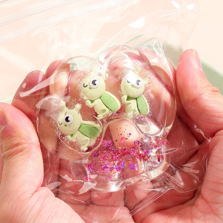Jucarie Antistres Squishy, Flippy, cu Revenire Lenta, Squeeze Pinch Family, Model Cat Paw, 6.5 x 7 cm, din Tpr, 4-6 Ani, Model 7 Insecte, Transparent - vivimall.ro