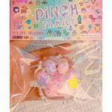 Jucarie Antistres Squishy, Vivimall, cu Revenire Lenta, Squeeze Pinch Family, Model Labuta de Pisica, 6x5.5 cm, 70g, Ambalaj Transparent, Roz-Transparent - vivimall.ro