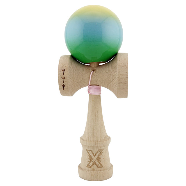 Kendama X Originala, Profesionala, Flippy, Big Cups V2, Super Sticky Cupe Mari, Rulment Metalic cu Ata 55 cm, Galben/Albastru deschis/Verde - vivimall.ro