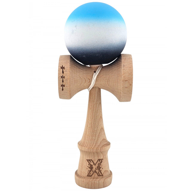 Kendama X Originala, Profesionala, Flippy, Big Cups V2, Rubber Grip cu Cupe Mari, Rulment Metalic cu Ata 55 cm, Gradient Albastru/Alb/Negru - vivimall.ro