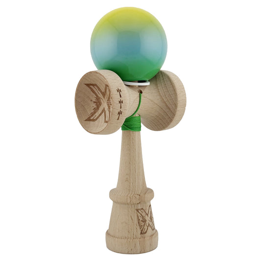 Kendama X Originala, Profesionala, Vivimall, Super Sticky cu Cupe Mari KING SIZE V3, Gaura in Baza, Rulment Metalic, din lemn 18 cm, Ata 62/65 cm, Gradient Galben/Albastru/Verde - vivimall.ro