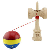 Detaliu rulment metalic și gaură în baza kendamei profesionale Tricolor cu stele