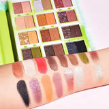 Set de Machiaj Kevin&Coco, 38 culori, Fard Ochi, Iluminatoare si Contouring, Husa Pufoasa, Model Broscuta, 17.3x12.5x5 cm, Multicolor - vivimall.ro