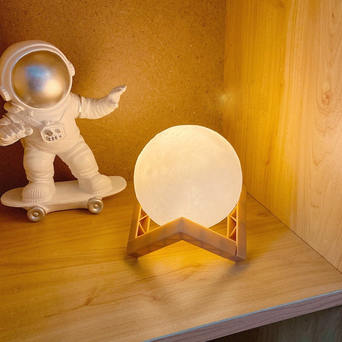 3D Holdfényes Hűs Éjszakai Fény, Elemmel Működő, Műanyag Állvánnyal, 8 Cm