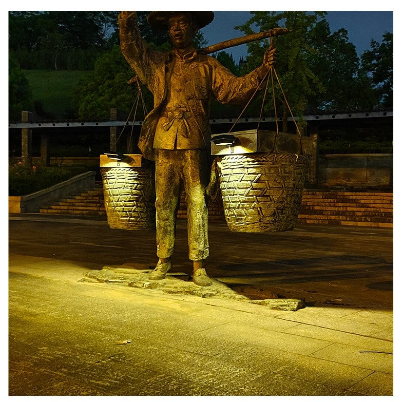 Lampa solara LED pentru gradina/scari/balustrade Vivimall, 3.7V, ABS, 1200mAh, 12 x 6 cm, 12 LED-uri SMD, lumina alb cald, carcasa neagra - vivimall.ro