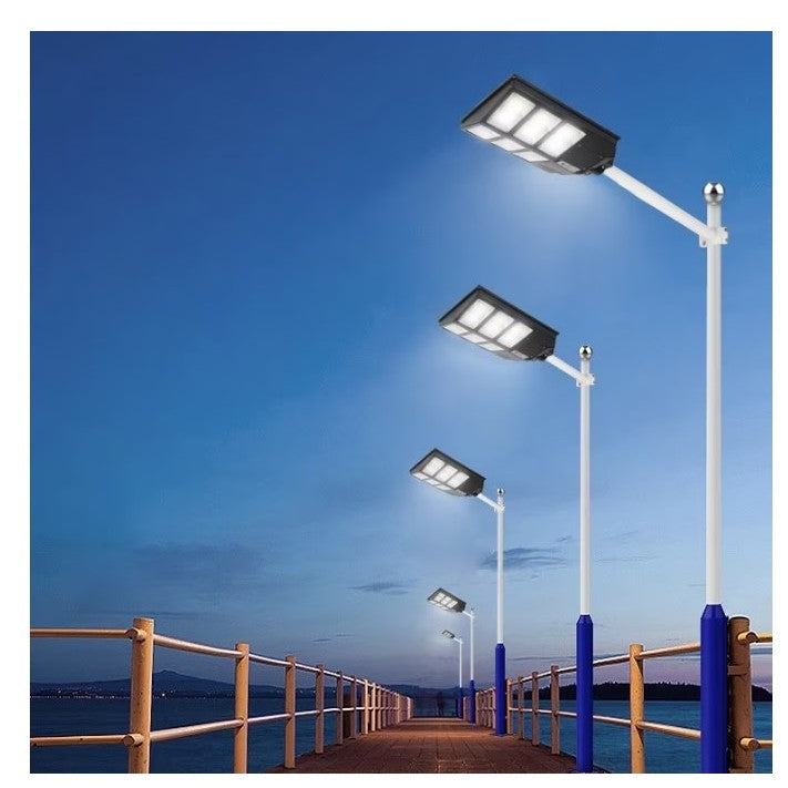 Lampa solara stradala Vivimall, cu telecomanda, senzor de miscare si lumina, suport prindere, 480 LED-uri, IP65, ABS, 15AH, 300W, temperatura culoare 6500K, 44.6x34.8x7.2 cm, autonomie 10-12 ore, negru - vivimall.ro