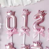 Lumanare Cifra 0, Vivimall, Model Coroana cu Fundita, Pentru Tort, 6 x 2.5 cm Mov - vivimall.ro