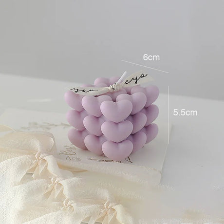 Lumanare Parfumata Decorativa, Vivimall, Model Abstract Cub din Inimioare, Lumanare pentru Diferite Ocazii, 6 x 5.5 cm, Aroma de Lavanda, Mov - vivimall.ro