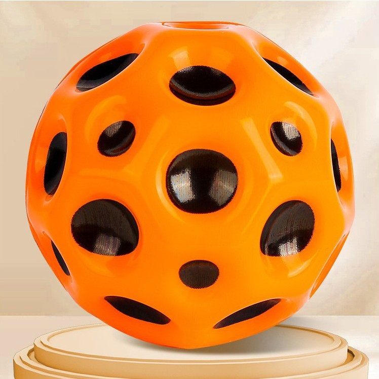 Minge antistres Space Moon Ball portocalie, suprafață cu forme neregulate, diametru 66 mm, detaliu textură
