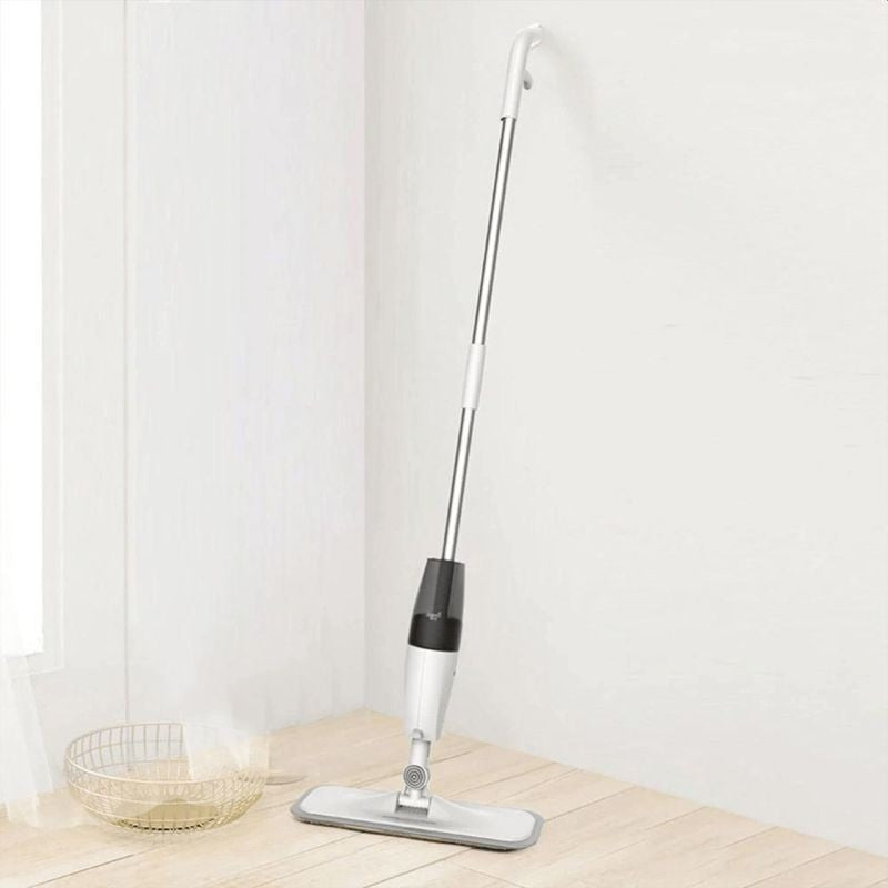 Mop plat, Vivimall, cu pulverizator, pentru uz casnic, plastic, rezerva de mop din microfibra, 125x40 cm, Alb/Negru - vivimall.ro