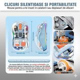 Mouse Flippy albastru utilizat pe laptop MacBook, compatibilitate Multi Device demonstrată