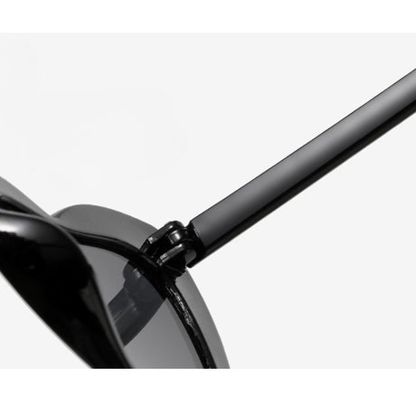 Ochelari in Forma de Inima, Vivimall, pentru Petrecerea Burlacitelor, Tematica Nunta, Protectie Soare, 14.7x4.9x14.2 cm, Negru - vivimall.ro