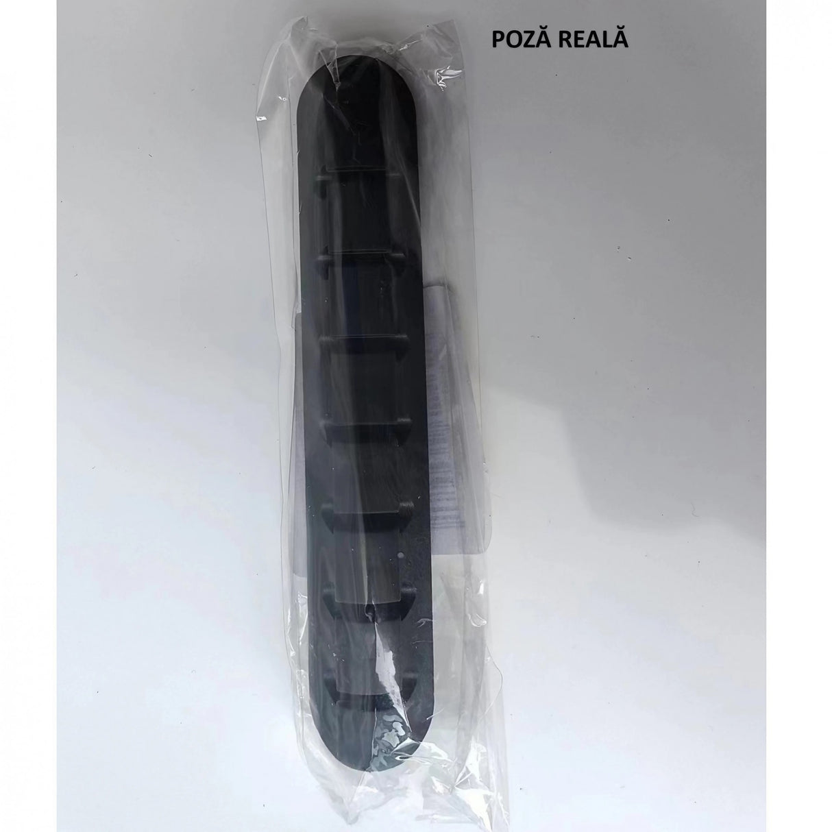 Set complet organizator cabluri autoadeziv negru, 7 suporturi, ambalaj și prezentare produs