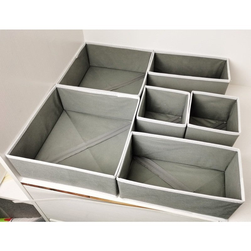 Organizator sertar cutie mare 28x28 cm cu tricouri depozitate, design fără capac pentru acces rapid