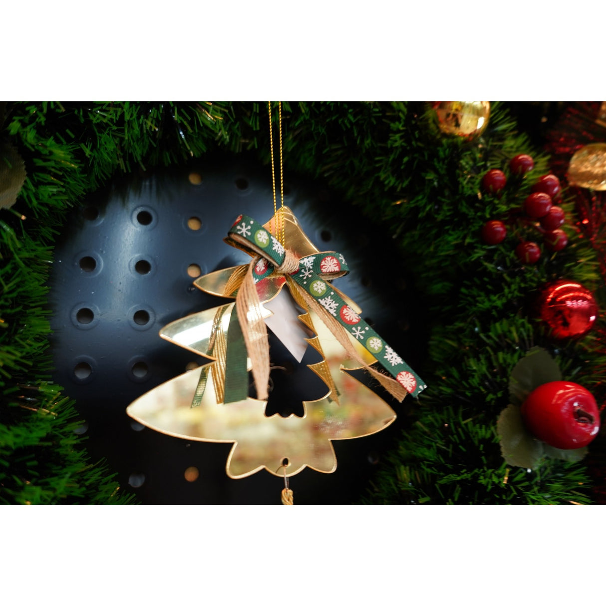Ornament brad, Flippy, Brad, Auriu, Lucios, 14*26CM, Acril, Interior/ Exterior - vivimall.ro
