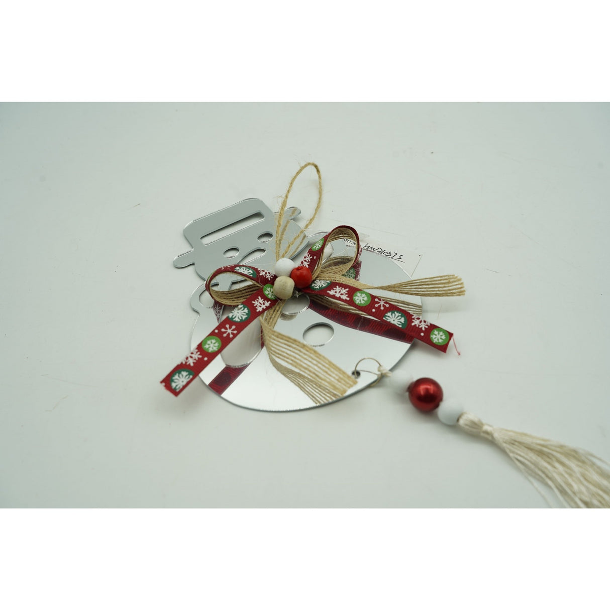 Ornament brad, Vivimall, Om de zapada, Argintiu, Lucios, 14*26CM, Acril, Interior/ Exterior - vivimall.ro