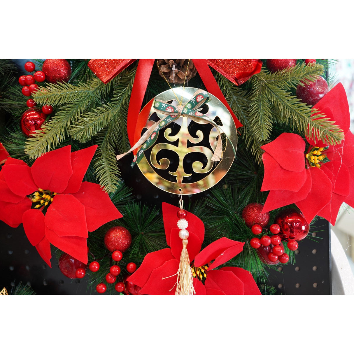 Ornament brad, Vivimall, Rotund, Auriu, Lucios, 15*26CM, Acril, Interior/ Exterior - vivimall.ro