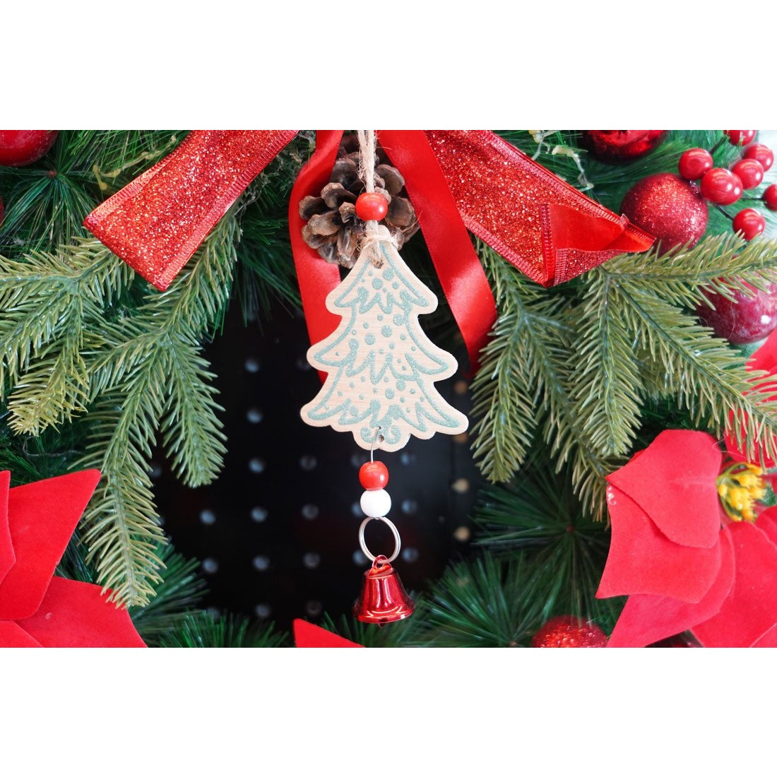 Ornament de brad bradulet, Vivimall, multicolor, lemn, 17 cm - vivimall.ro