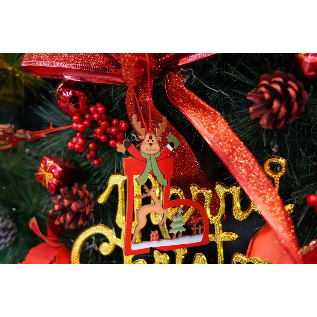 Ornament de brad cerb, Vivimall, multicolor, lemn, 10 cm - vivimall.ro