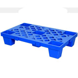 Palet plastic Flippy albastru 60x40x10 cm, vedere frontală, grilă îngroșată și 5 picioare