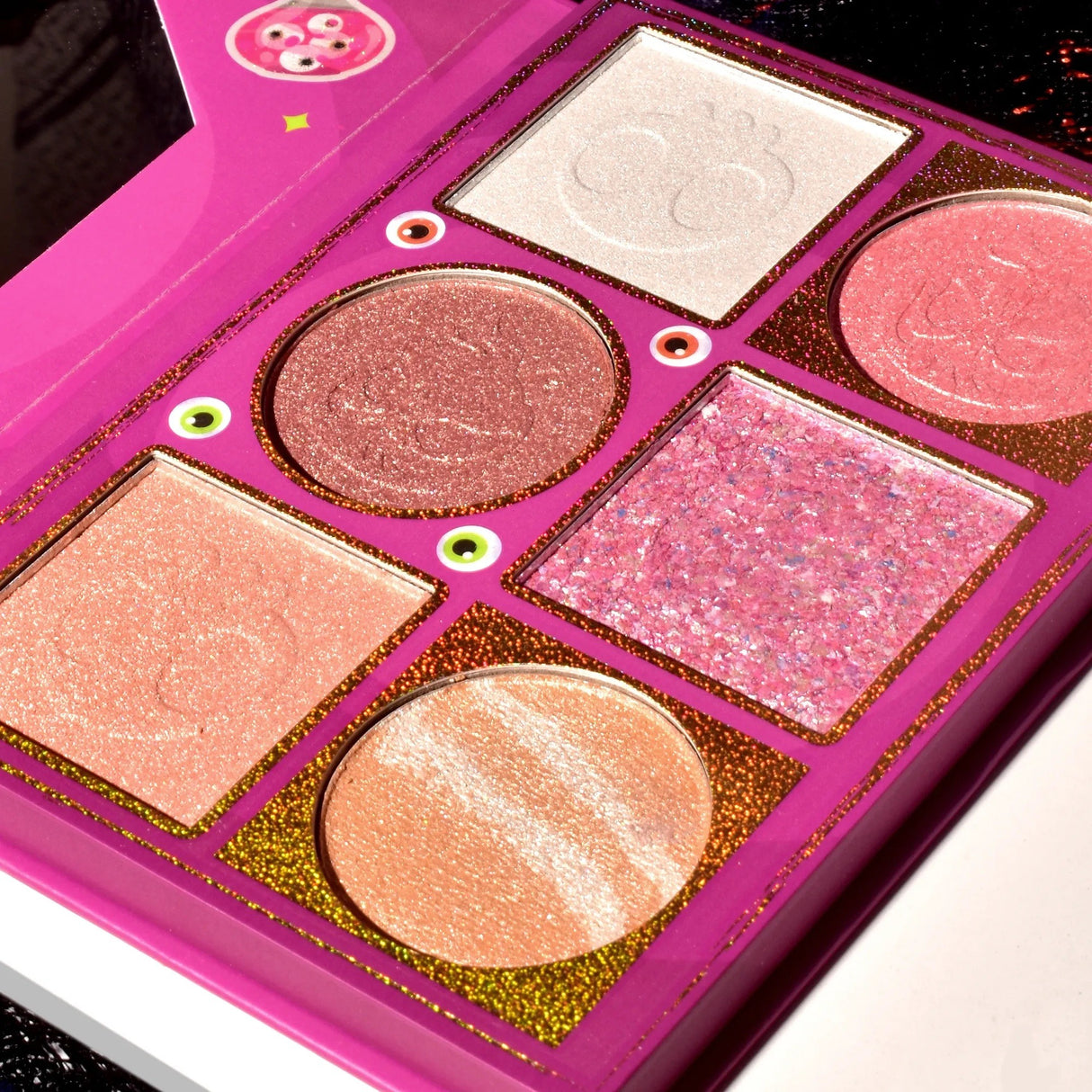 Paleta Iluminatoare, Vivimall, 6 Nuante, Halloween, Culori Calde, Dreptunghiulara, 160g, Valabilitate 24 Luni, 17.4x11.5x1.3 cm, Varianta A, Nude-Rose - vivimall.ro