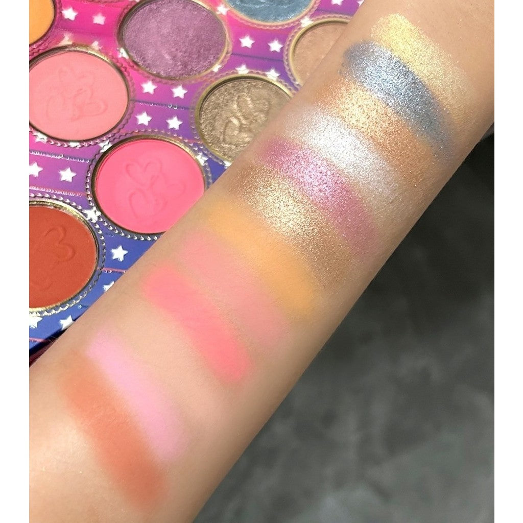 Trusa de Machiaj, KEVIN & COCO, Cool Girl Book, 82 culori, 16 x 21.5 x 2.5 cm - vivimall.ro