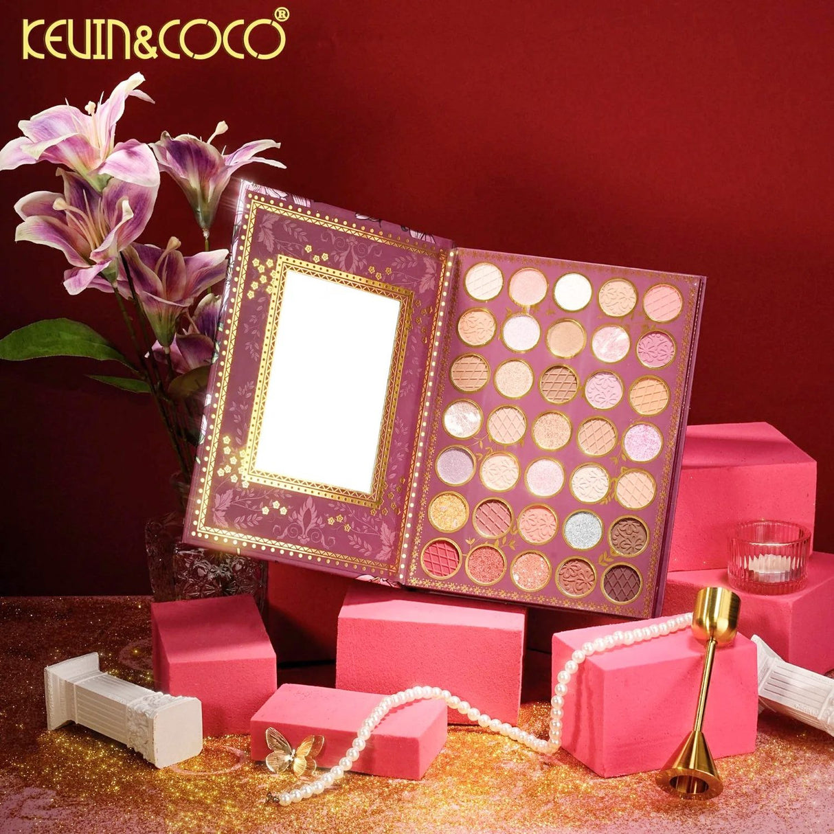 Detaliu nuanțe iluminatoare paletă Kevin&Coco Flowers, finisaj sidefat și lucios, 82 nuanțe
