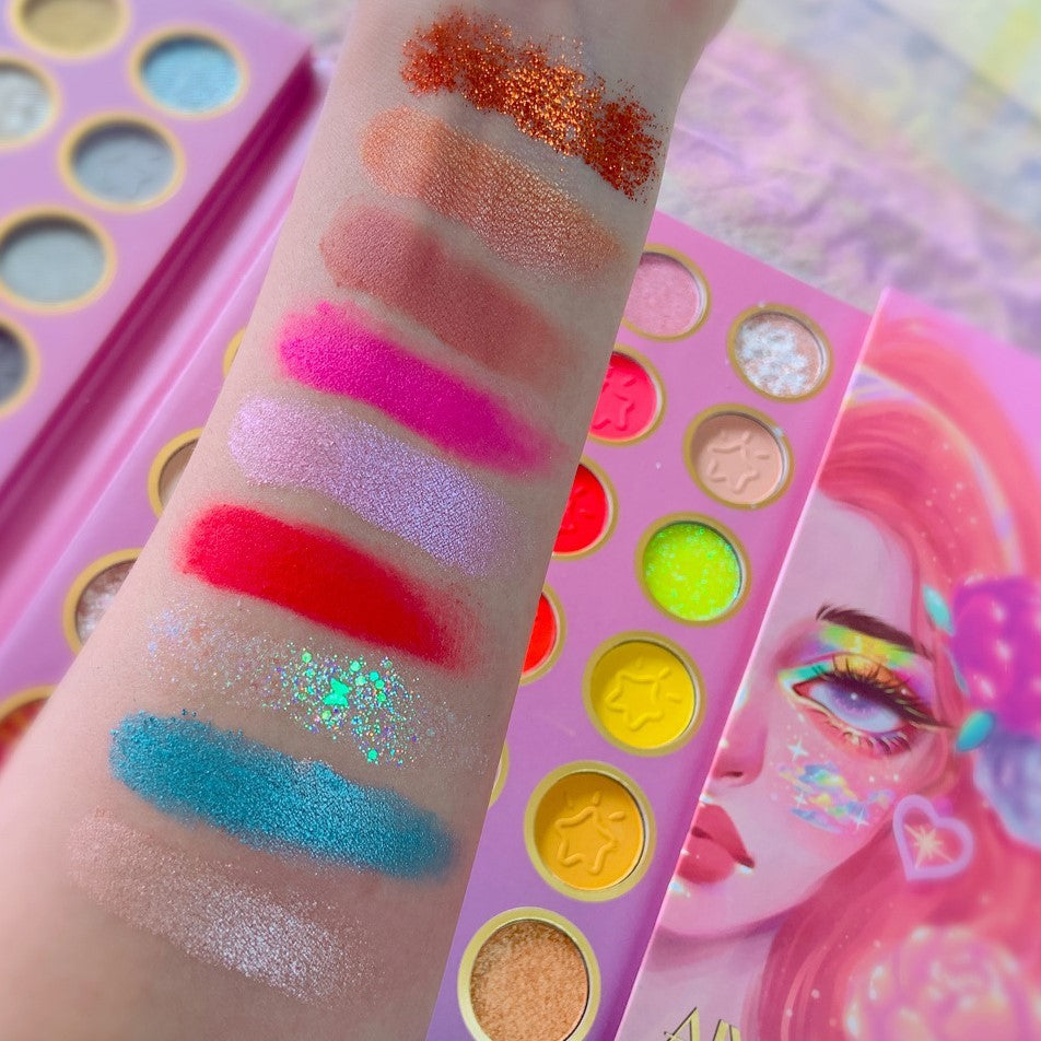 Sminkkészlet, szemhéjfesték paletta 84 pigmentált színnel